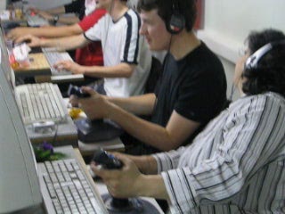 tfflancs.free.fr_lan20050521_mvi_0716.jpg